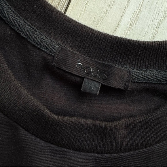 H:ours Black Tie-Front Crop Top. Size: Small Excellent Condition. - Picture 3 of 4